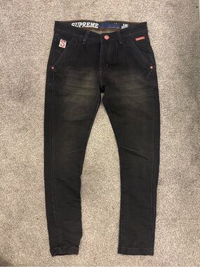 Supreme Black Slim Men's Skinny Jeans with Red Accents